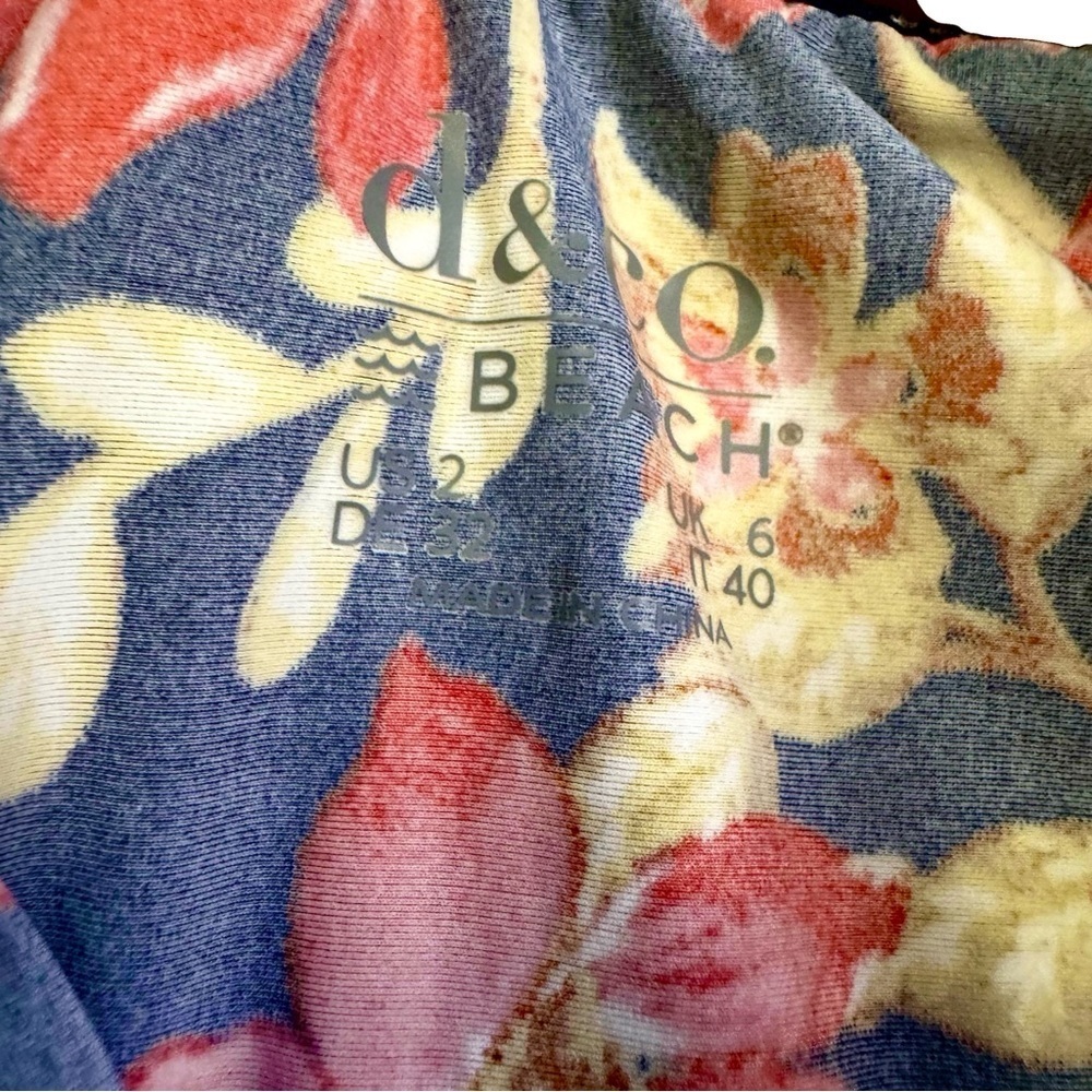 D&Co Beach Floral One-Piece Swimsuit  Size 2 Flutter Sleeve Ruched Bodice NWT - Picture 5 of 12